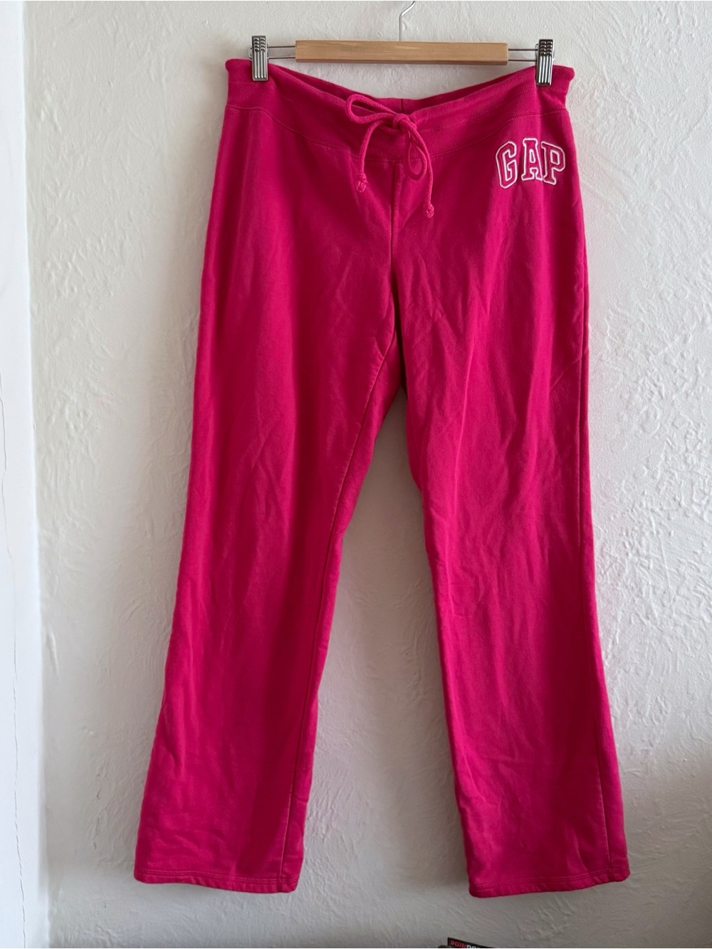 Y2K GAP Fuchsia Cropped Sweatpants Size L